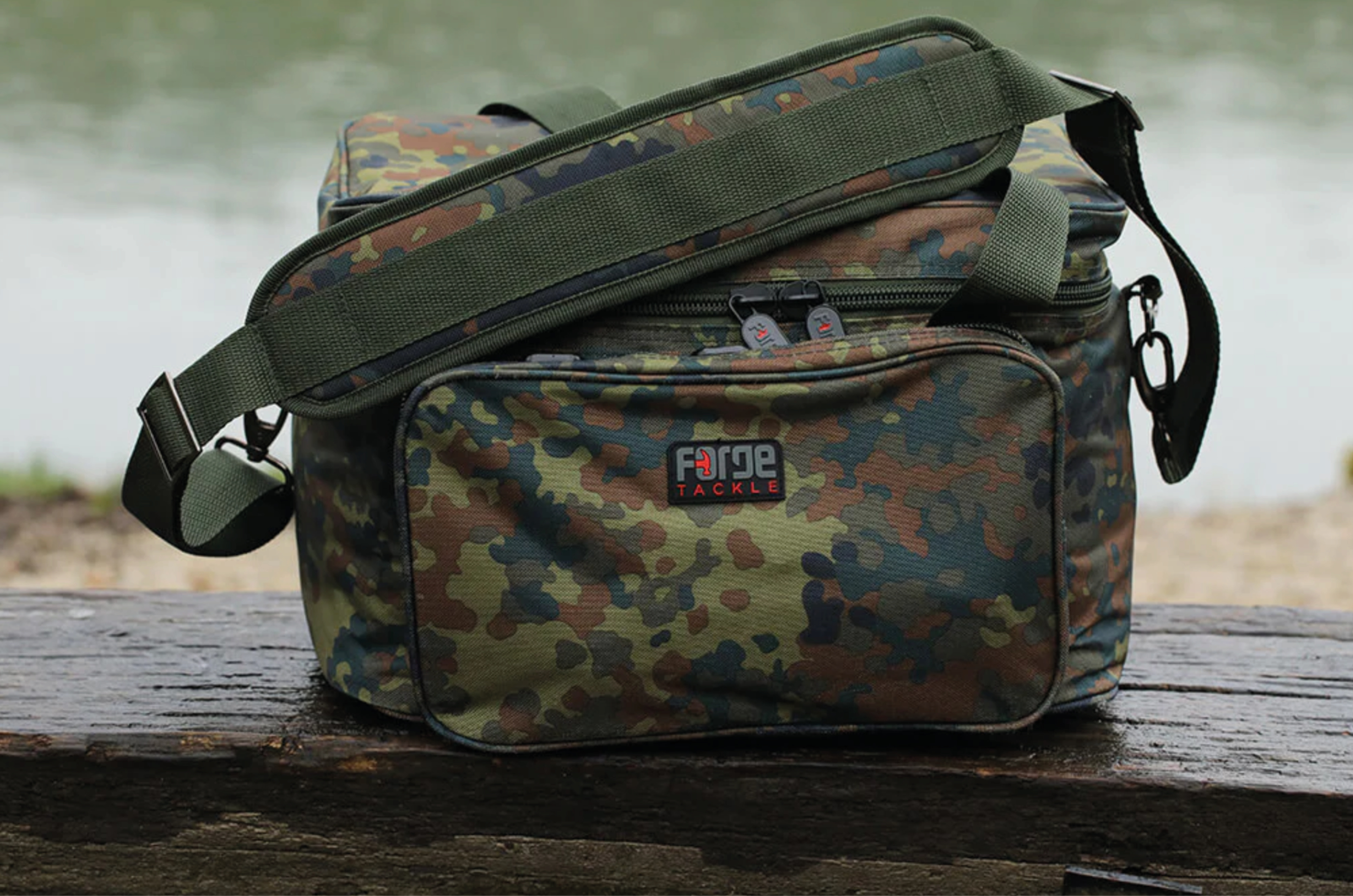 Forge Tackle FTR Camo Bait Bag 