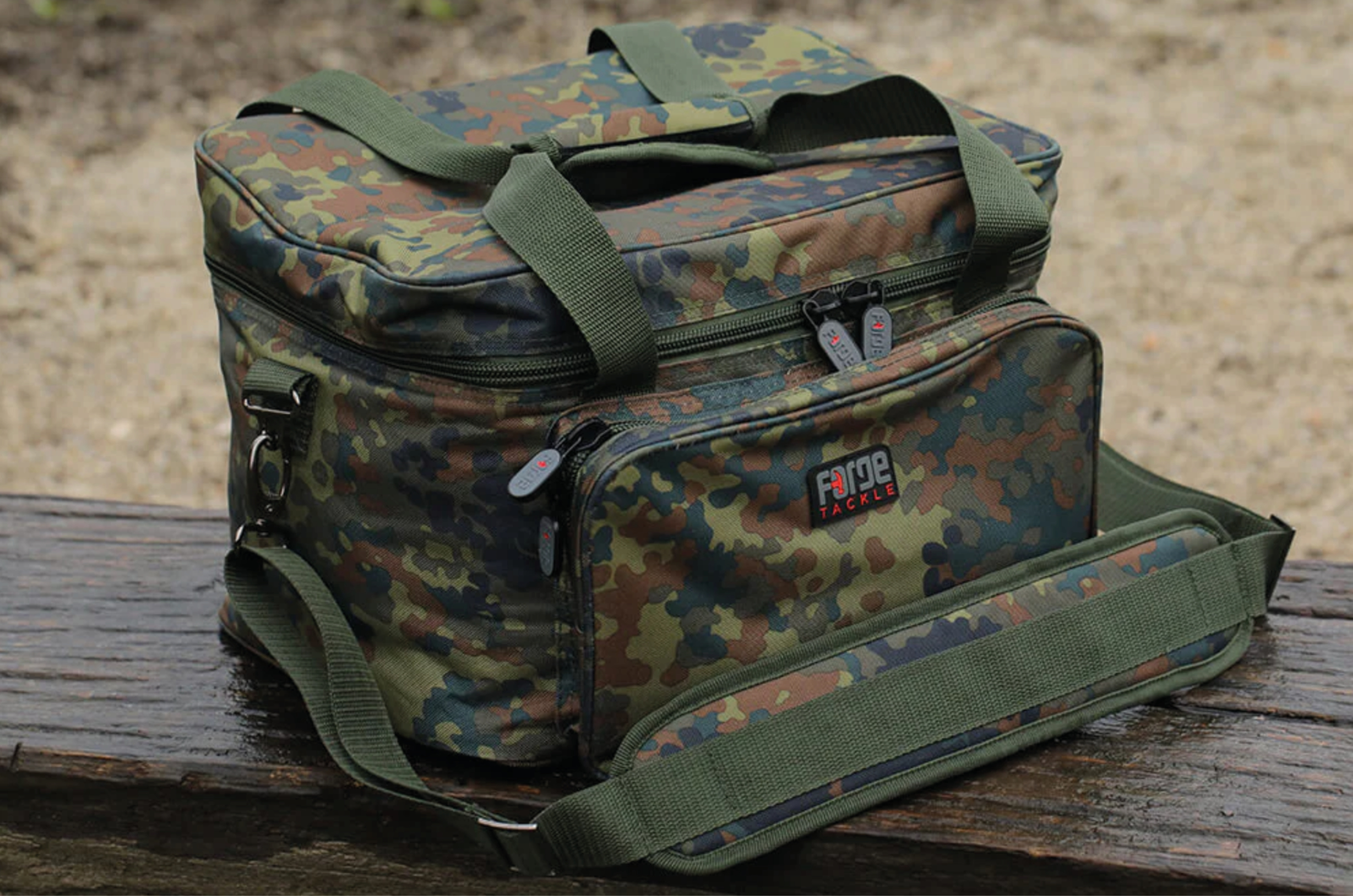 Forge Tackle FTR Camo Bait Bag 